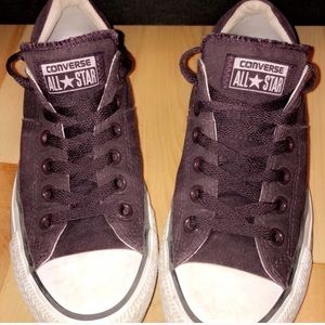 Plum converse